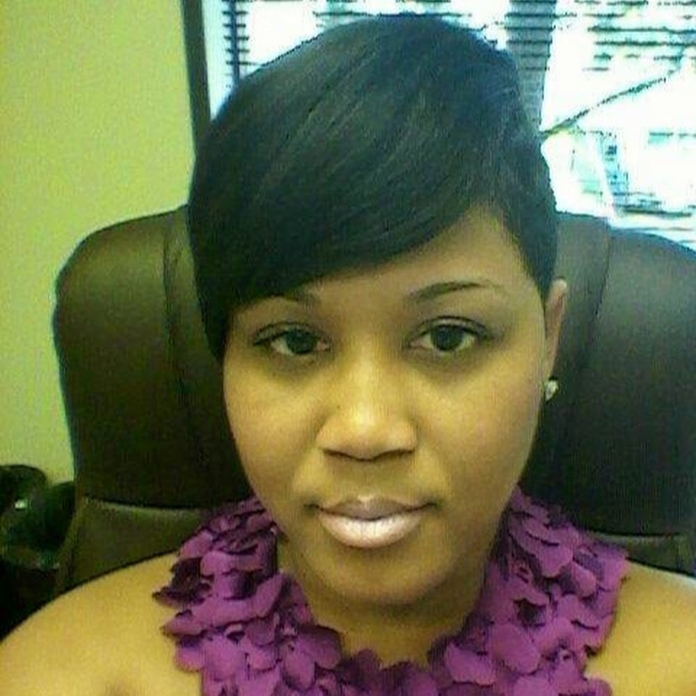 Meet your Posher, Nina